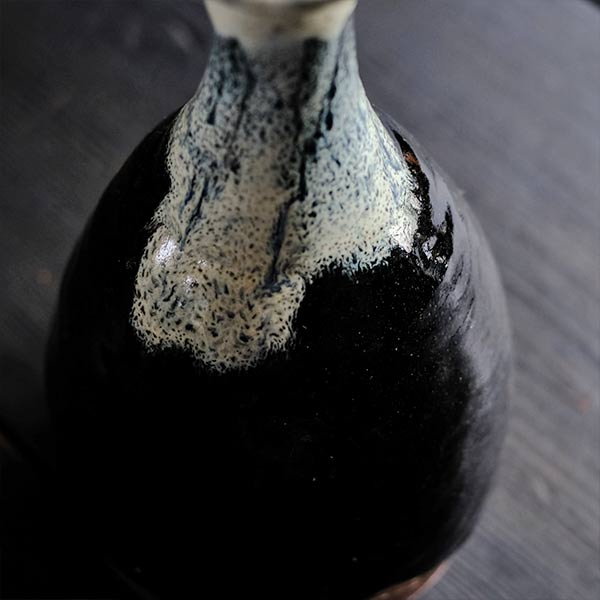 海鼠釉の徳利 – zakka store towi