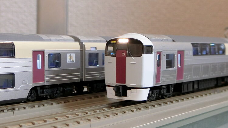 TOMIX JR 215系近郊電車 10両セット TOMIX JR 215系近郊電車 10