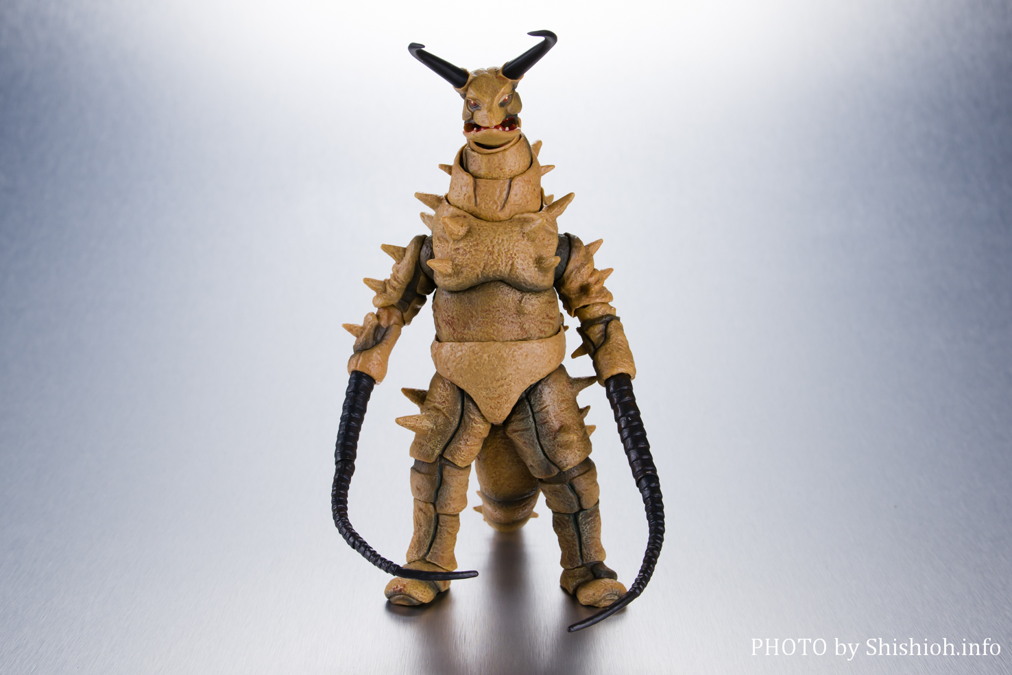 フィギュアアーツグドン、ツインテール二点セット S.H.Figuarts グドン