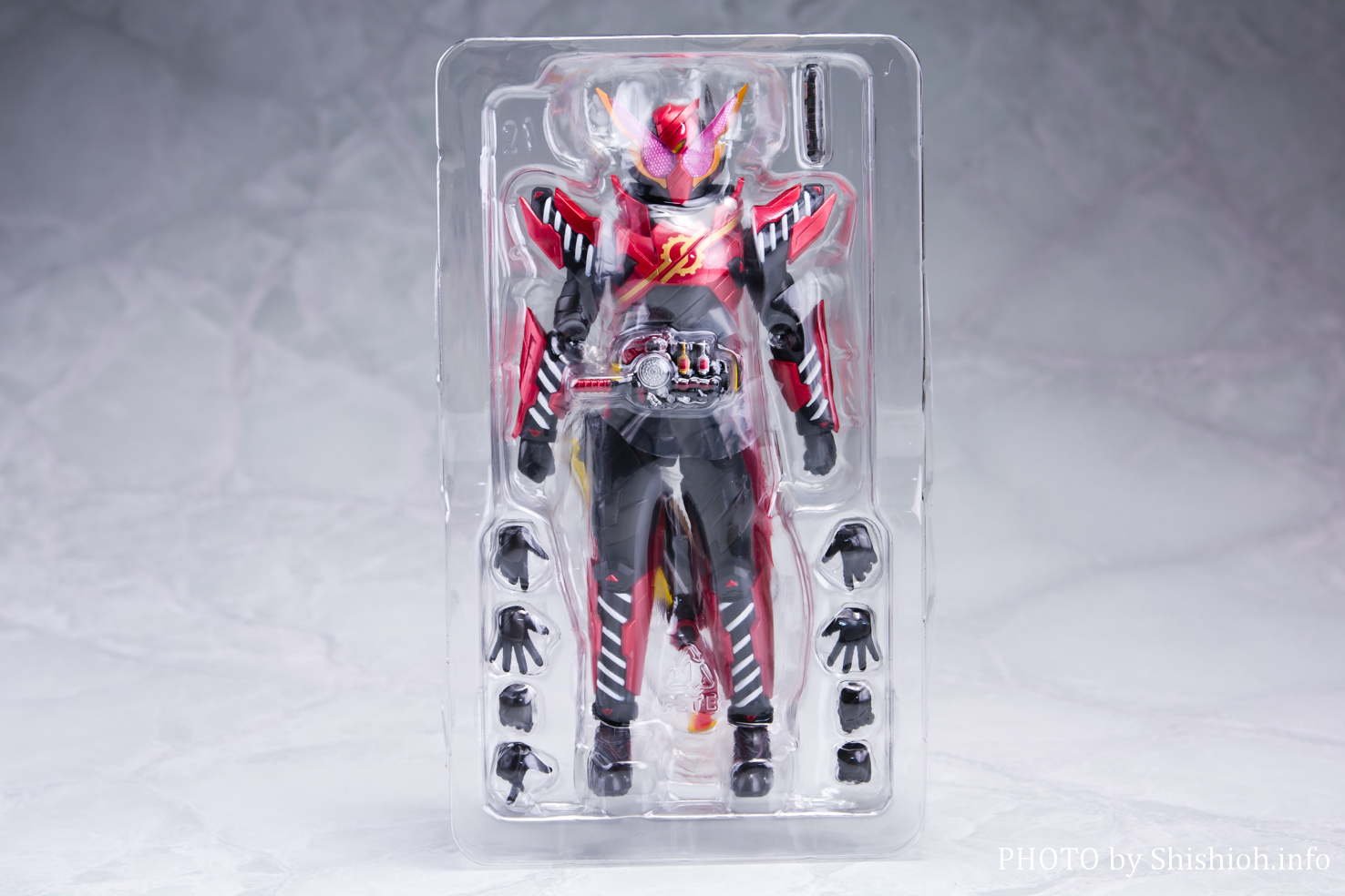 レビュー】 S.H.Figuarts 仮面ライダービルド ラビットラビットフォーム