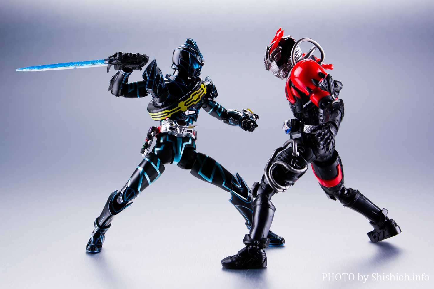 S.H Figuarts仮面ライダーダークドライブタイプネクスト Amazon | S.H.