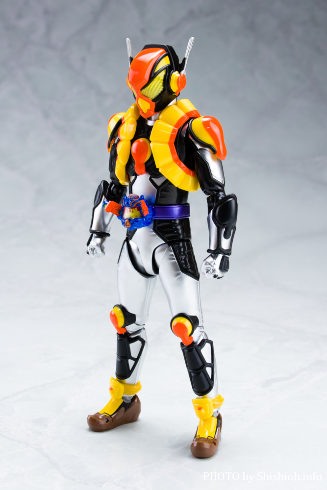 ショップ shフィギュアーツ 仮面ライダーガヴ ヴァレン ヴラム 仮面