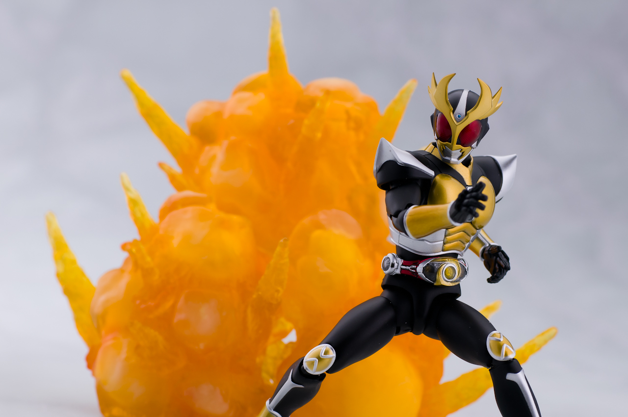 S.H.Figuarts（真骨彫製法） 仮面ライダーアギト トリニティフォーム