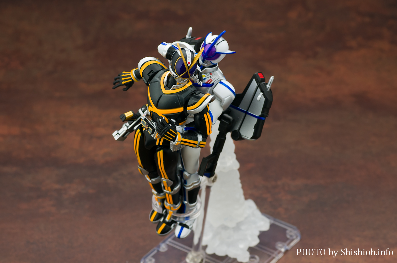 レビュー】S.H.Figuarts 仮面ライダーサイガ