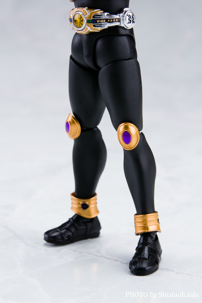 真骨彫製法 仮面ライダー クウガ ライジングタイタンフォーム フィギュ