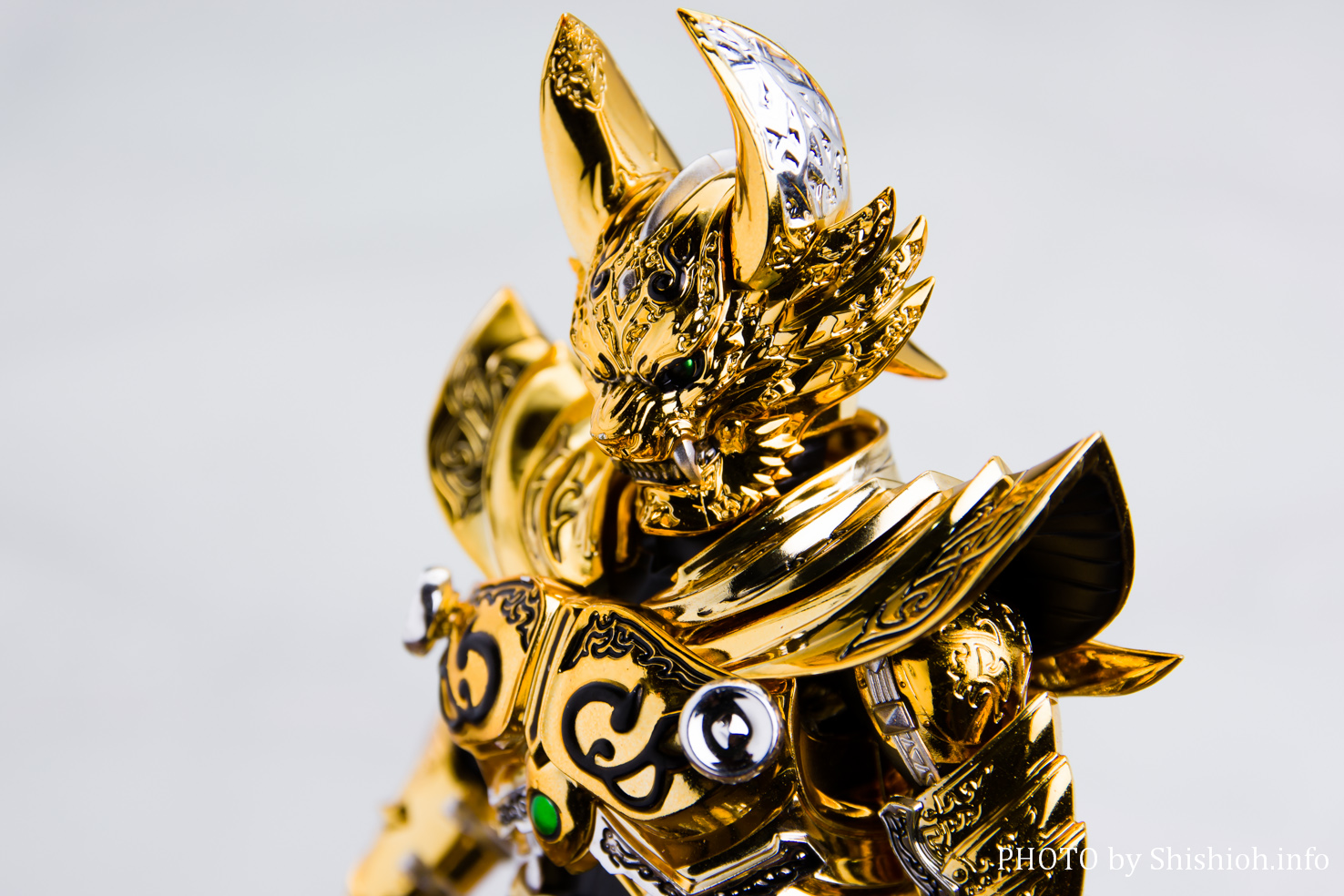 真骨彫製法 黄金騎士ガロ(冴島雷牙) 牙狼-GARO S.H.Figuarts 真