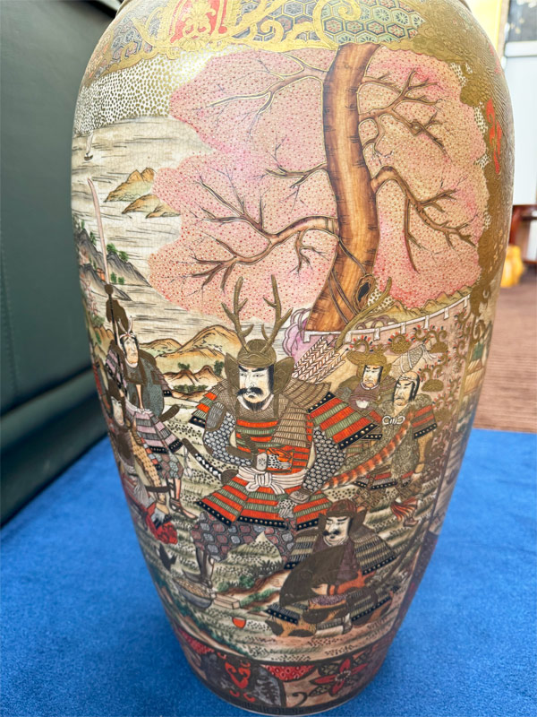 時代 薩摩焼 本薩摩 色絵花文耳付花瓶 花入 裏:右二十