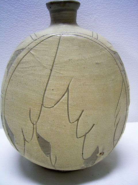 楽天市場】鶏龍山 粉青沙器 掻落扁壺 高さ約19cm 李朝 韓国 朝鮮 美品