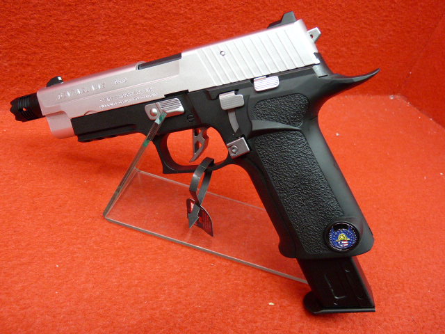 美品】東京マルイ バイオハザード センチネルナイン ストライクガン