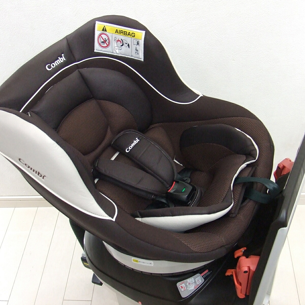 楽天市場】美品 チャイルドシート 中古 コンビ ネルーム lite EF combi