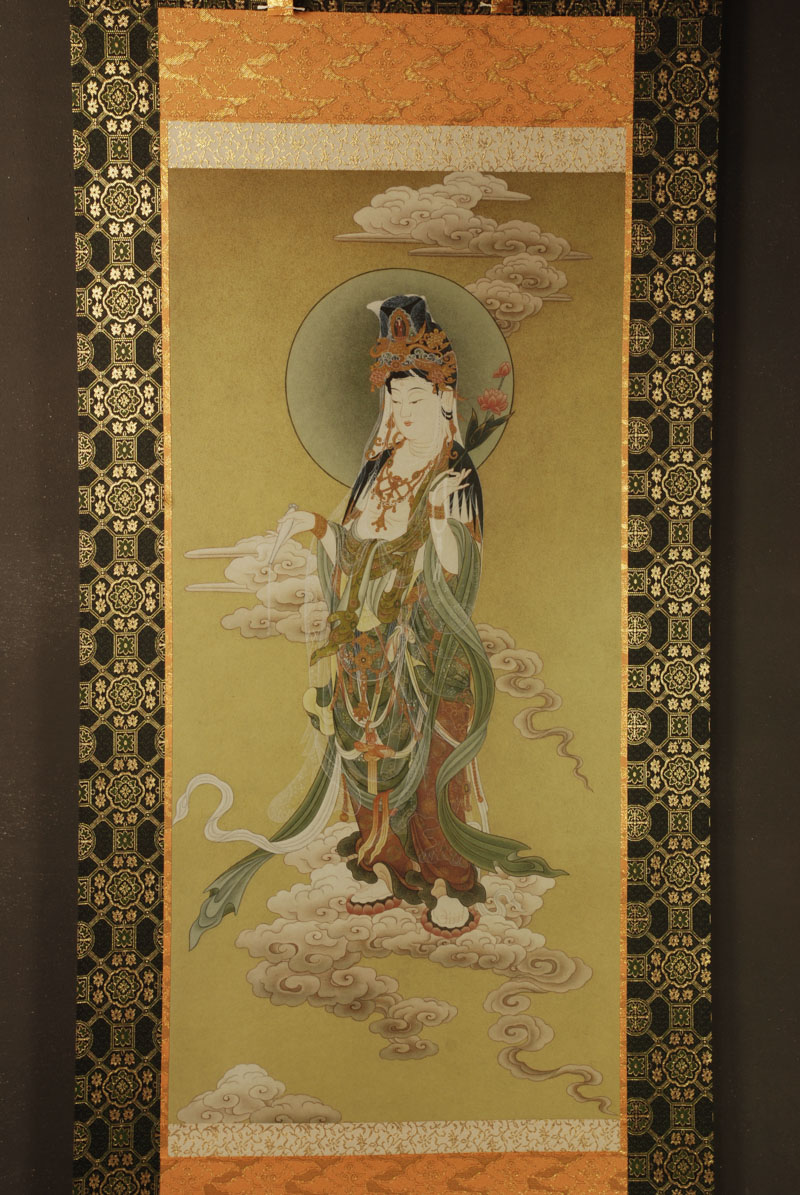 真作】掛軸 仏画 無落款 優美な観音菩薩像 伝統的な和風美術品 Q6 楽天