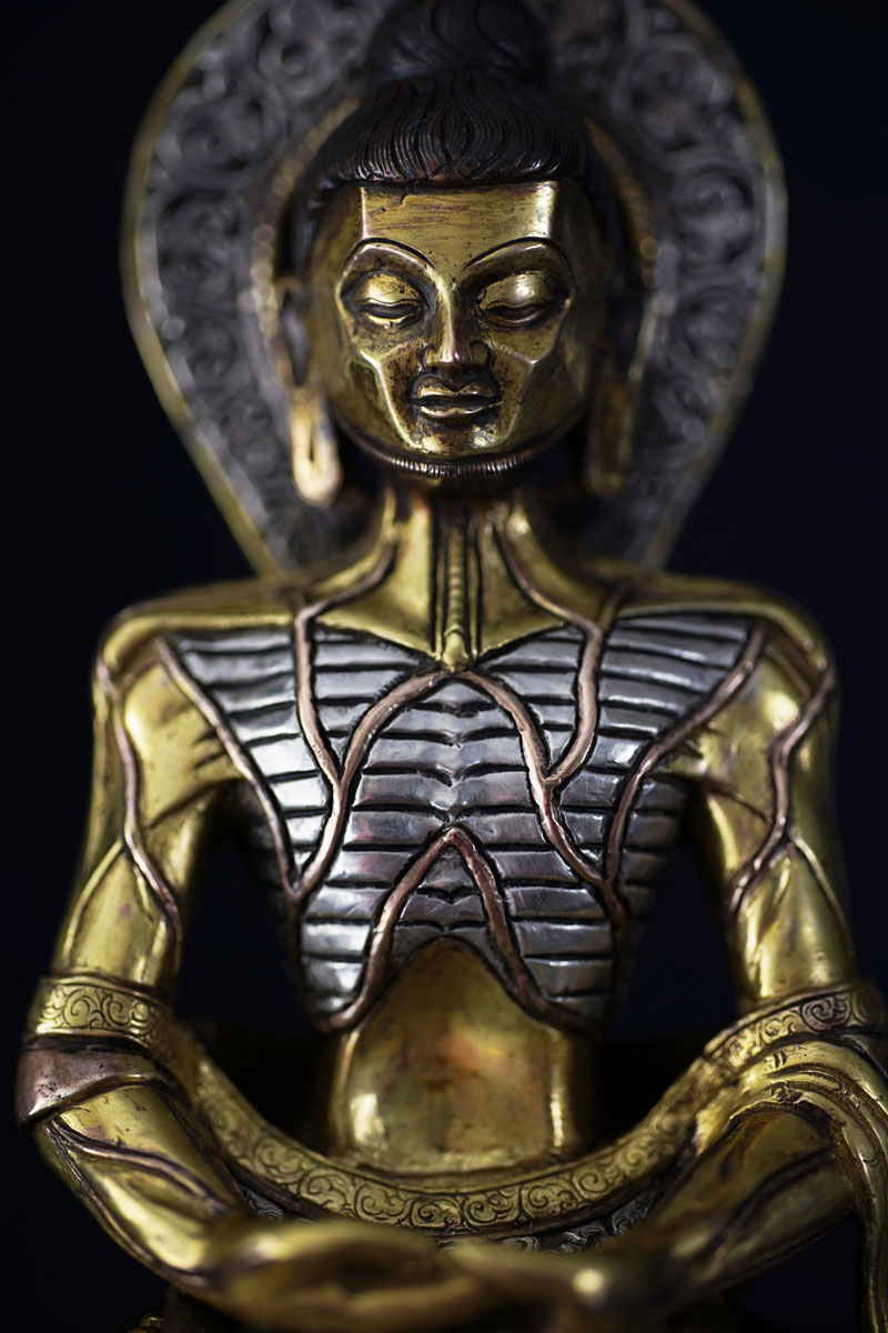 釈迦如来 銅造鍍金銀象嵌 : 仏像仏画チベット美術卸の天竺堂