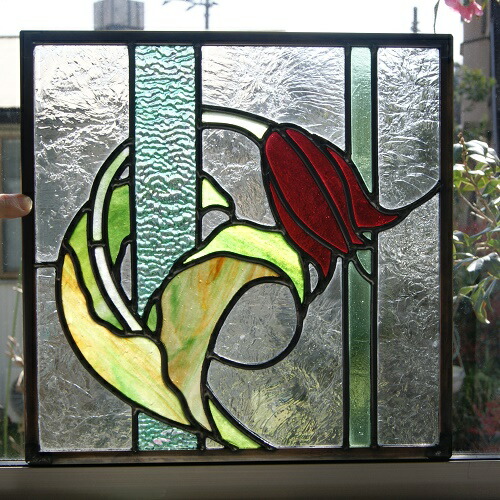 ステンドグラスのパネルチュウリップ