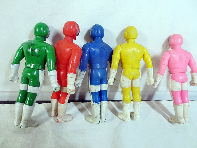 希少 バンダイ 超電子バイオマン バイオレッド 面取れソフビ Amazon.co