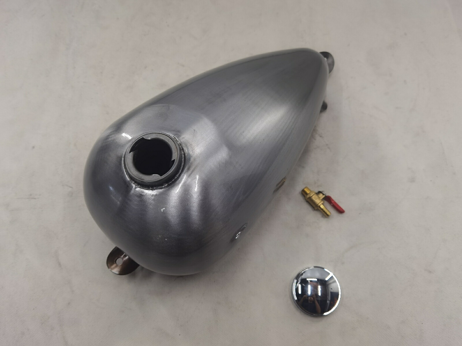 楽天市場】T-139 汎用 ハーレー用 9L マスタングタンク チョッパー