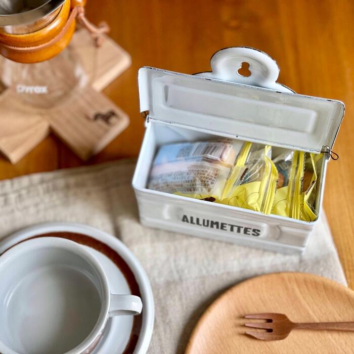 アンティーク・アルメット缶（マッチ入れ） フランスBB社製