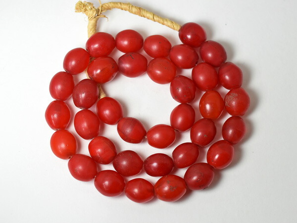 アフリカとんぼ玉 アンティーク レイズドット 赤 【公式通販】