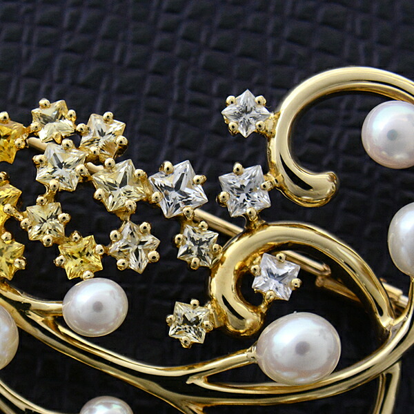 金色葉っぱブローチ パール付きk18 金色葉っぱブローチ パール付きk18