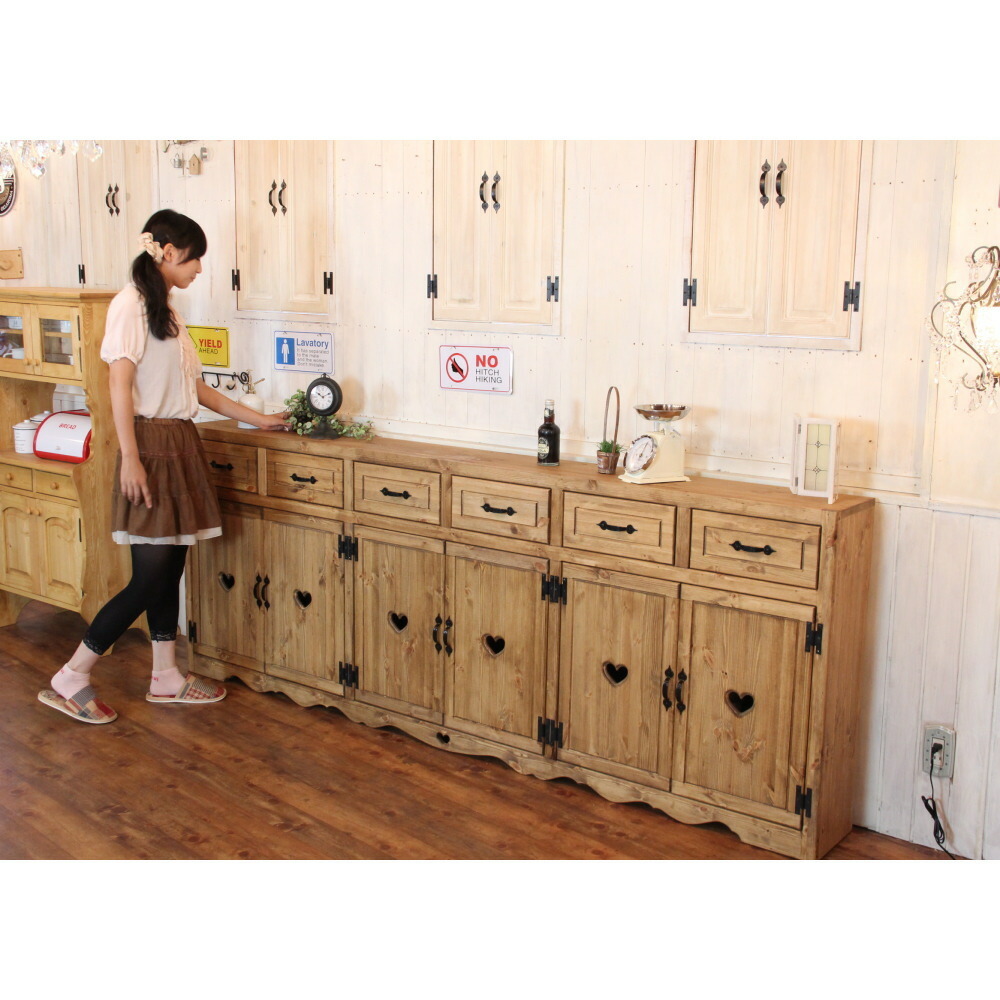 めったにない‼️美しい曲線の木製 ハート型天板 収納キャビネット