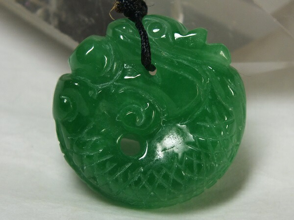 楽天市場】□龍香堂□☆ミャンマー翡翠（ひすい）龍魚玉ストラップ