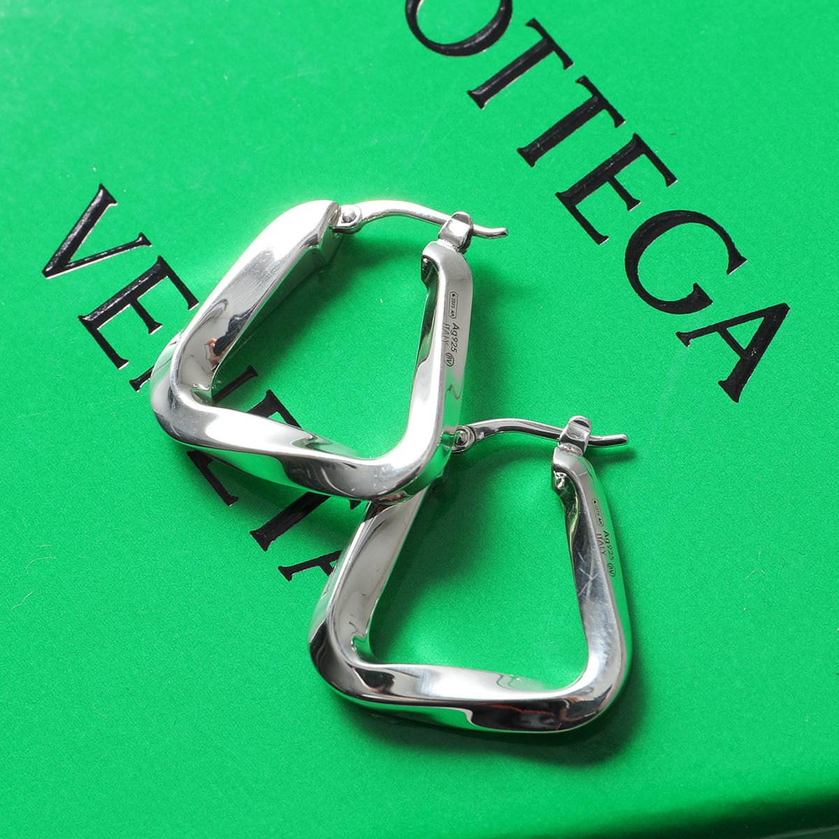 楽天市場】BOTTEGA VENETA ボッテガヴェネタ ピアス 608588 V5070