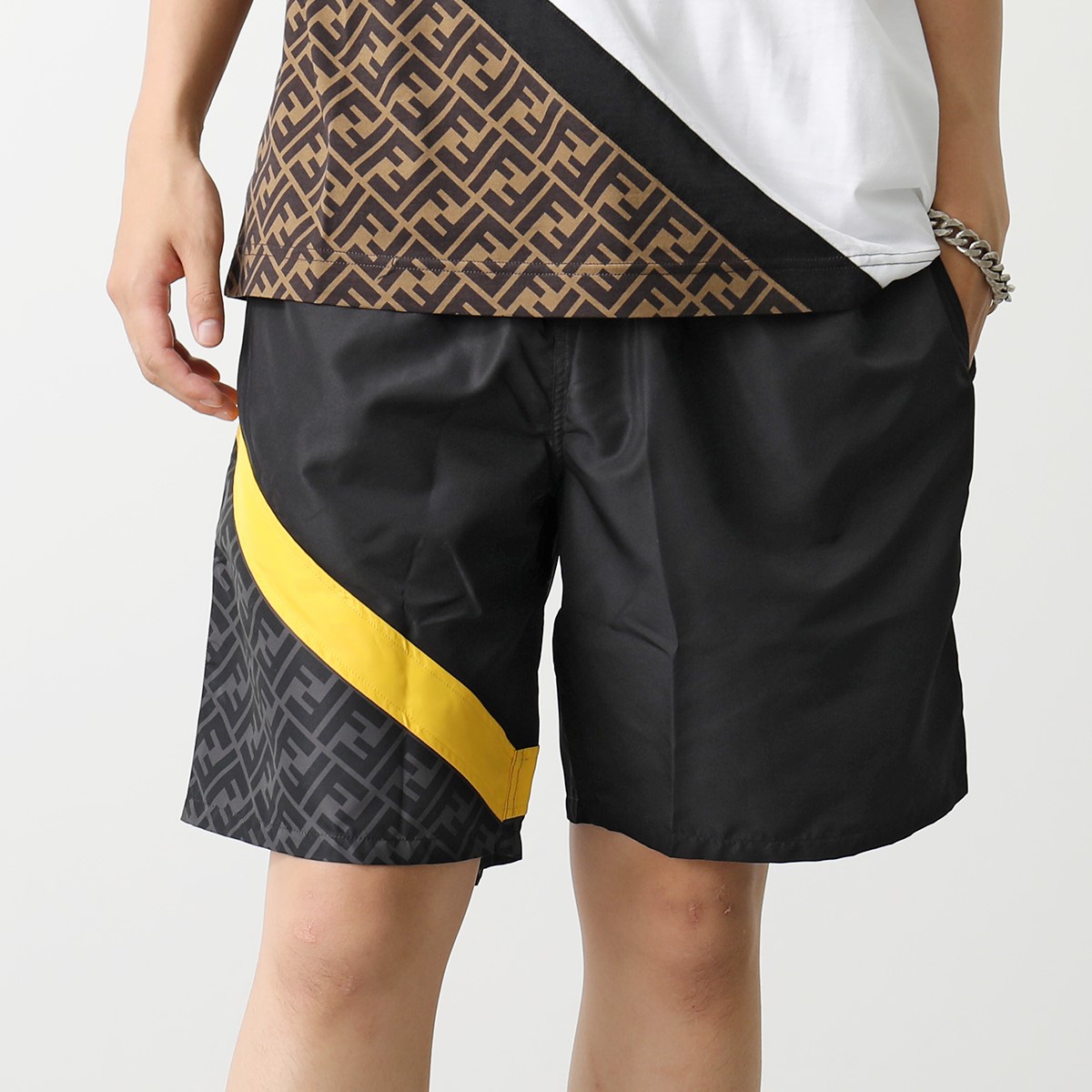 値下げ！新品 FENDI スイムショーツ 千鳥格子 サイドロゴ ショート