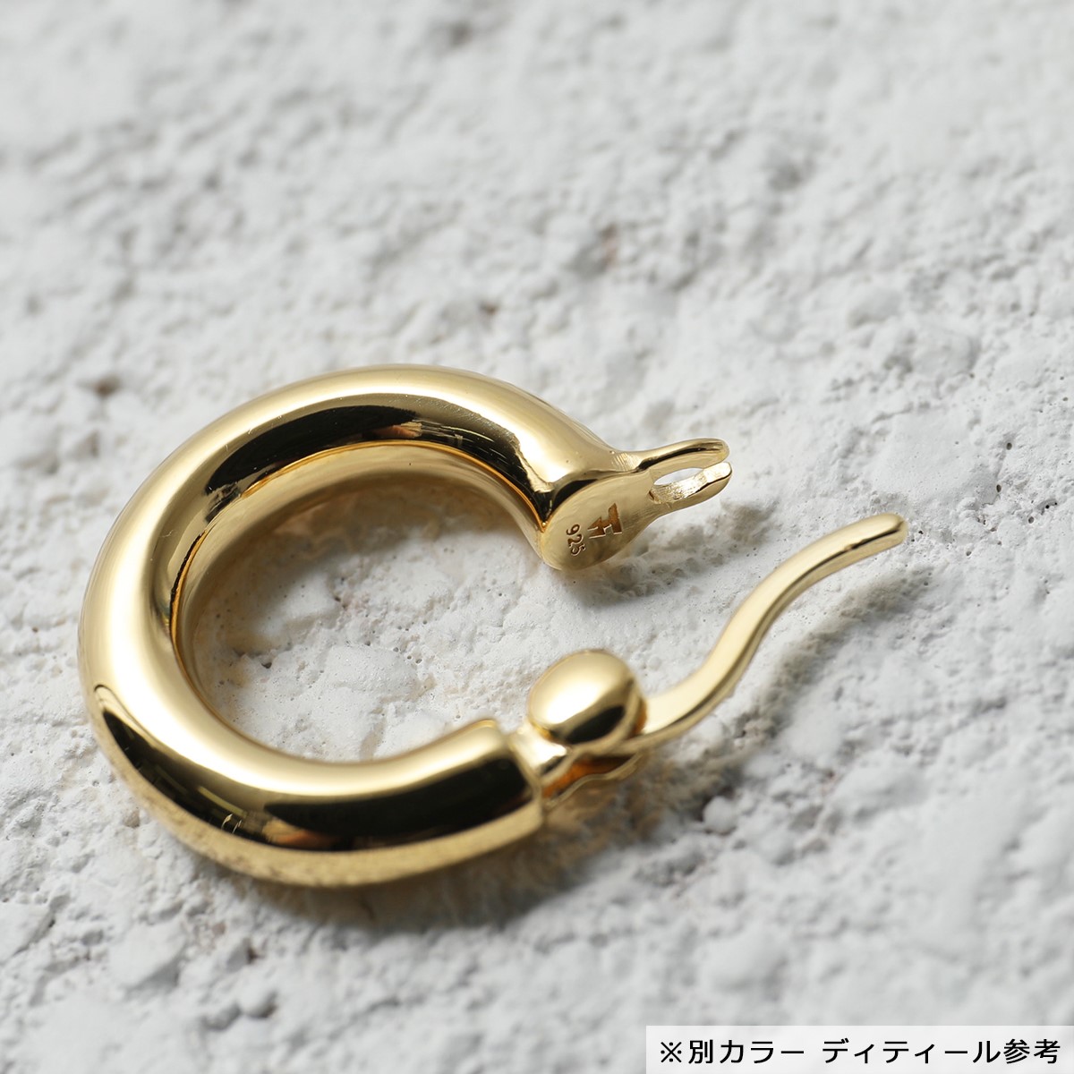 トムウッド クラシックフープ Thick ラージ ゴールドピアス 片耳のみ
