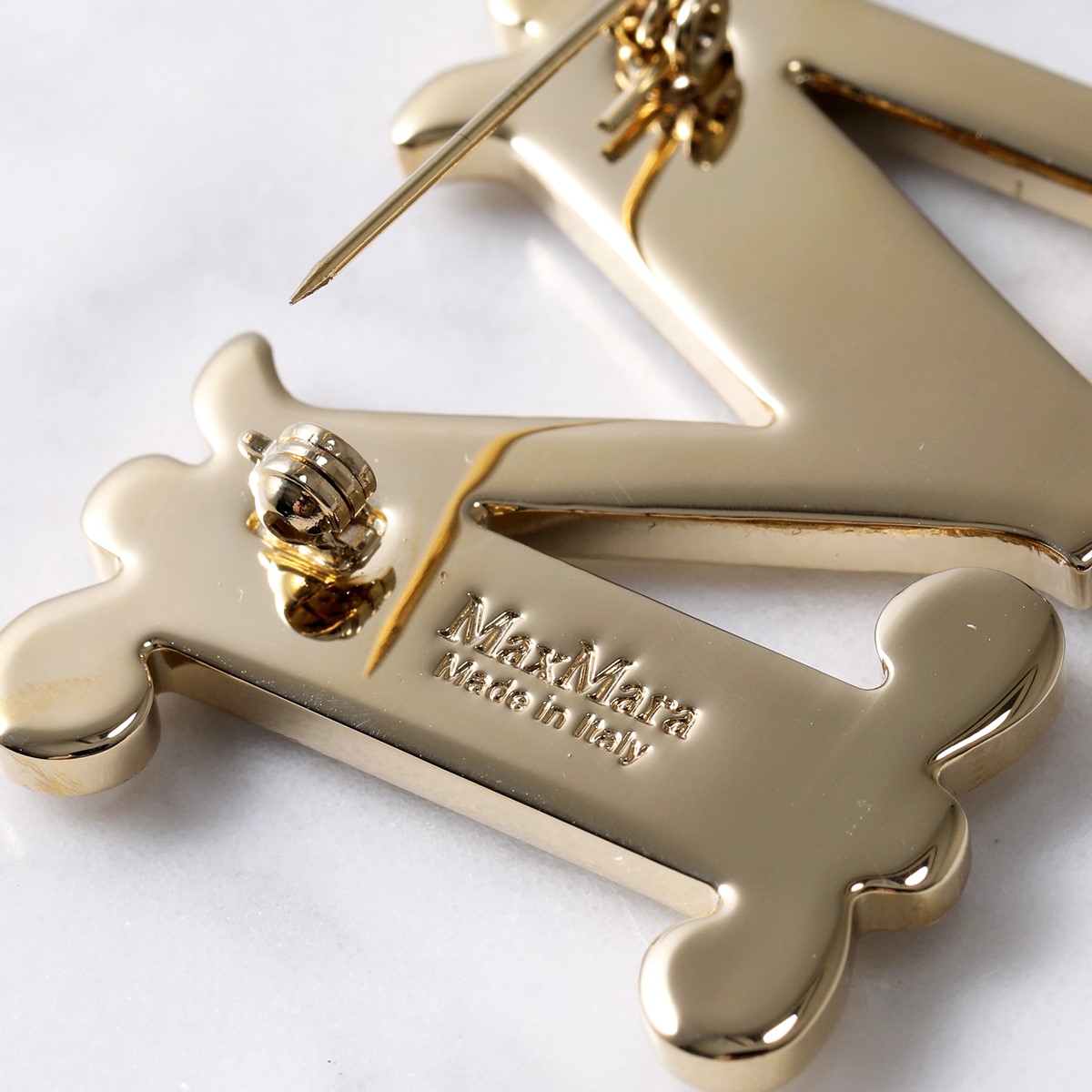 MaxMara ゴールドロゴブローチ ポーチ付き 楽天市場】【最大2万円OFF