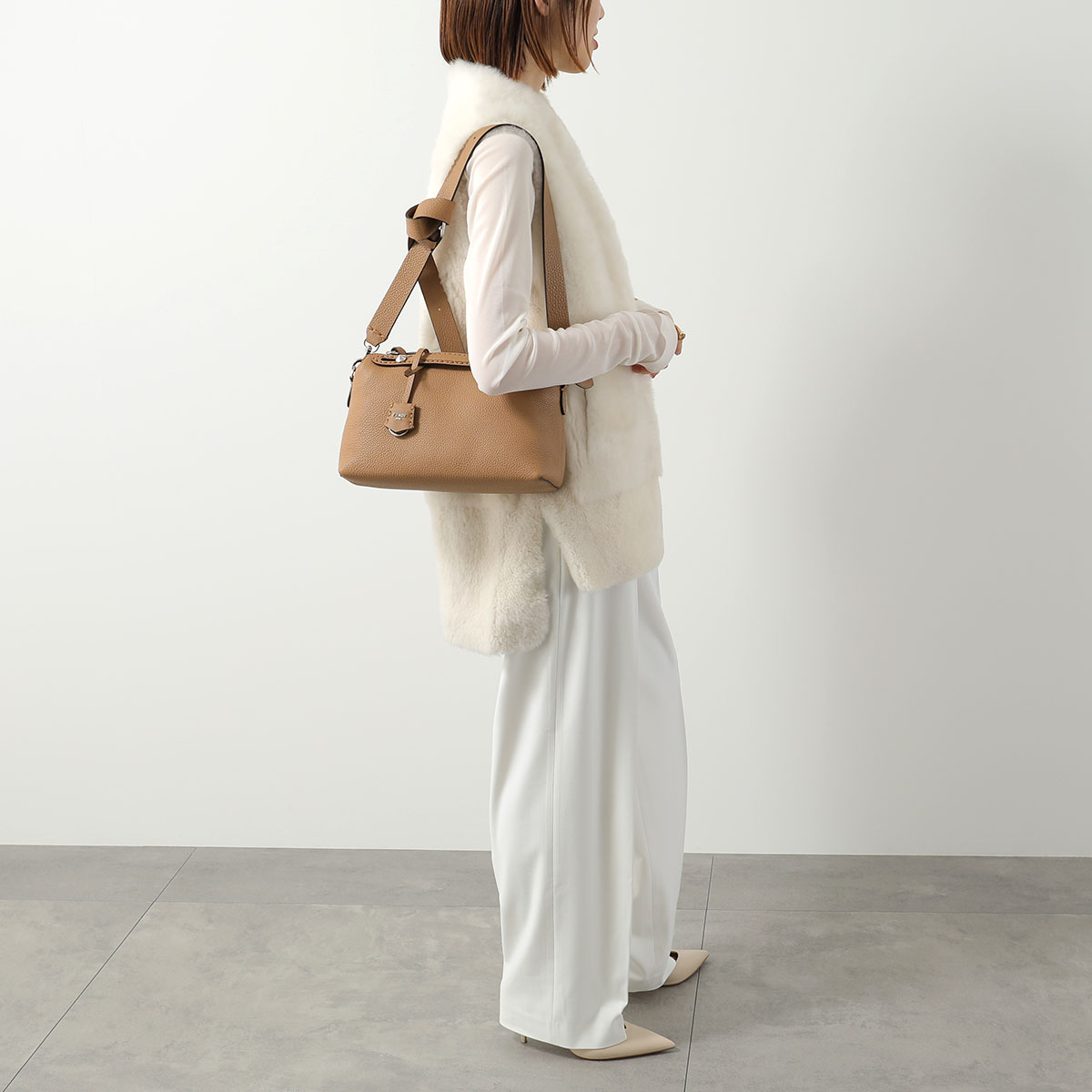 楽天市場】【最大2万円OFFクーポン対象・2/10～2/11限定】FENDI