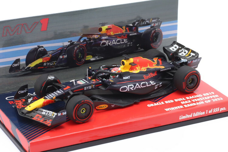 ミニチャンプス 1/43 レッドブル RB9 ベッテル 2013バーレーン優勝