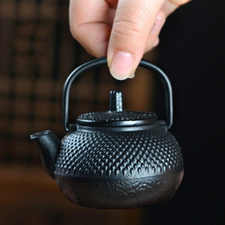 楽天市場】ミニ 50ml 鉄瓶 鉄びん 小さめ ih対応 直火 ih 鉄製 やかん