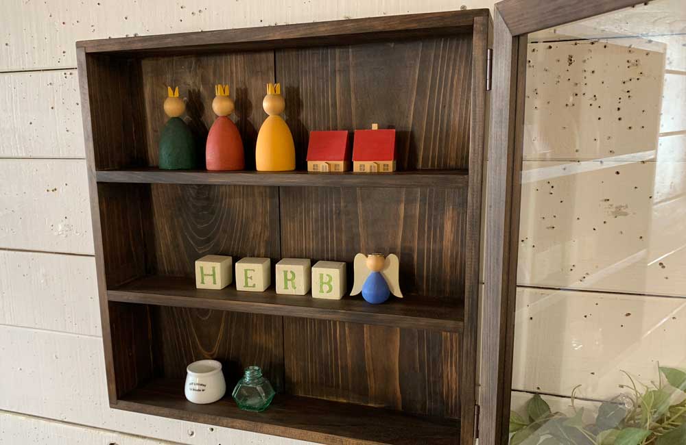 楽天市場】壁掛けコレクションケース 透明ガラス扉 三段棚 40×10×40cm