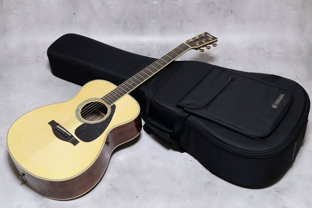 YAMAHA LL6ARE カポタスト付き 弦高調整済み YAMAHA LL6ARE カポタスト