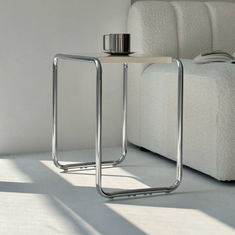 楽天市場】クロームパイプフレーム ホワイト天板 サイドテーブル【ART