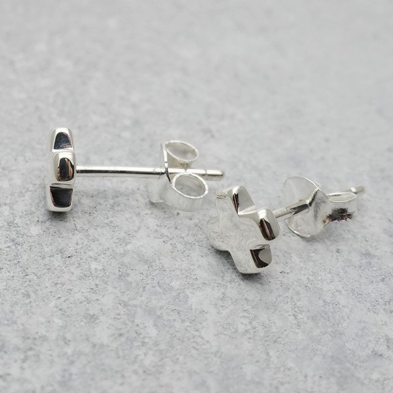 楽天市場】ピアス 小さい バッテン シルバー925 金属アレルギー対応