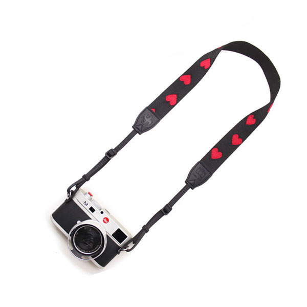 Nikon D7100 デジタル一眼レフ ボディ 動作未確認 充電器 ストラップ