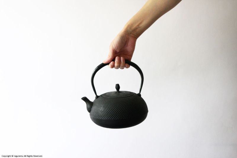 楽天市場】鉄瓶・新珠/あられ【釜定】 : niguramu