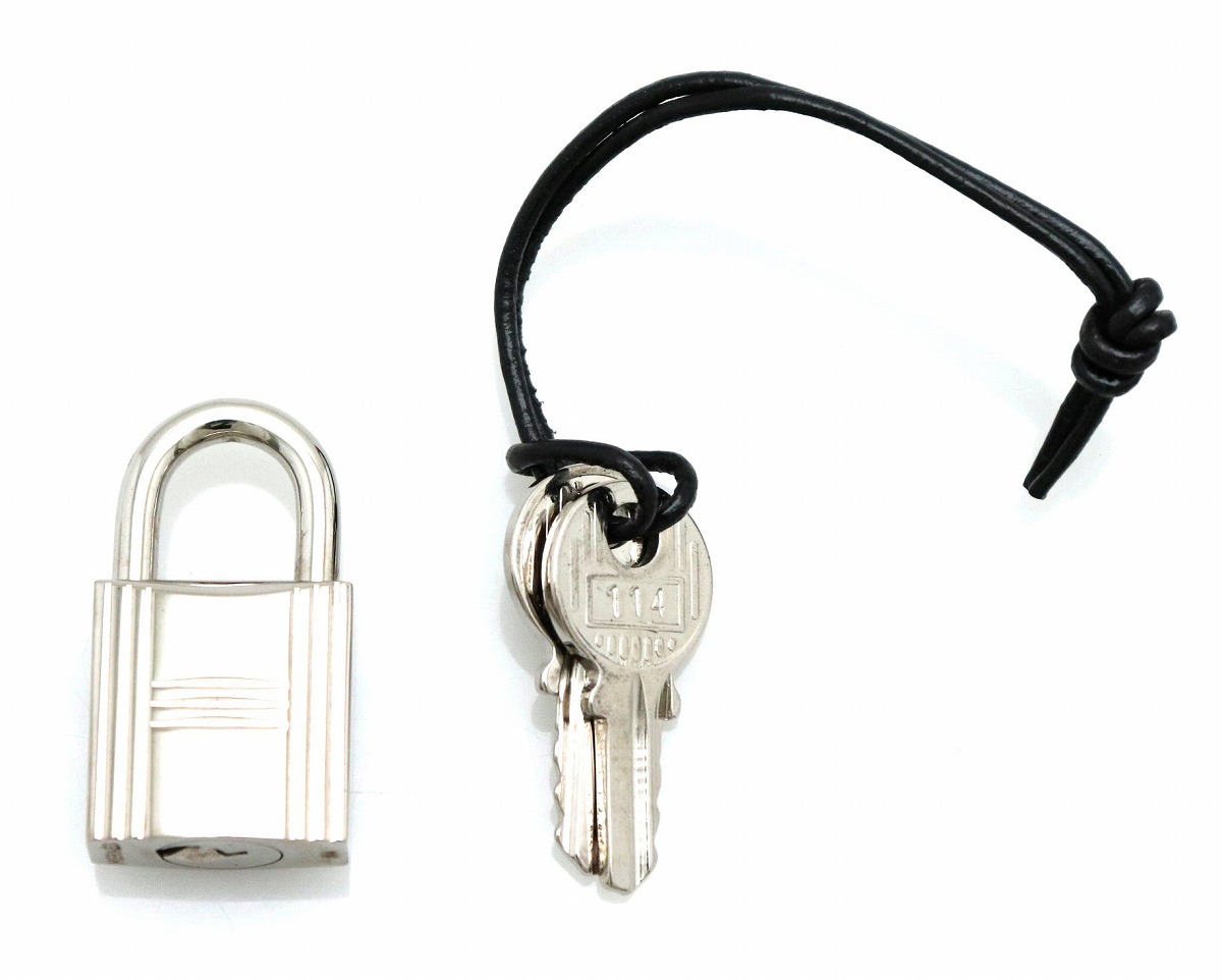 T's Fact【No.102】HERMES カデナ 鍵 シルバー エルメス カデナ