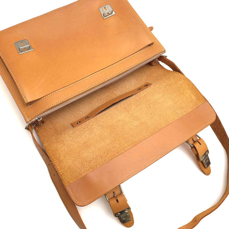 Ruiter Tassenルイタータッセン フラップ式 ヌメ革 牛革 3WAY Ruiter