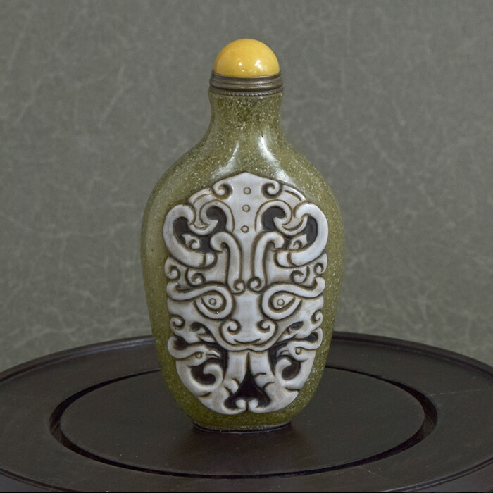 中国骨董 成化年製 染付白抜龍紋 鼻煙壺 康熙時期 楽天市場】龍と鳳凰