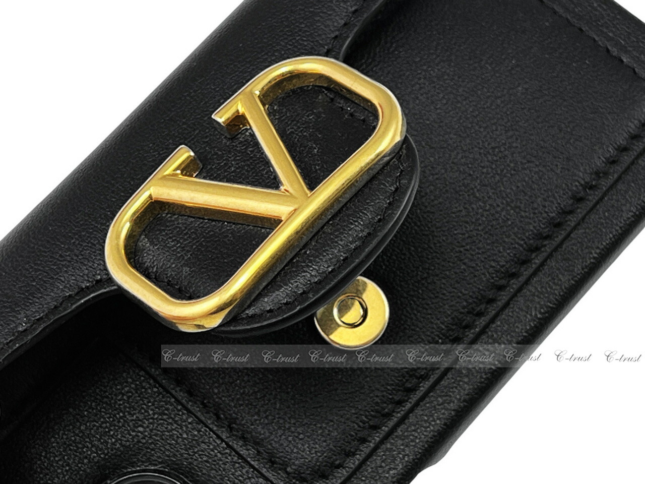 VLTN バレンティノ ヴァレンティノ iPhone13pro ストラップつき