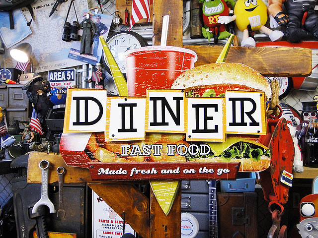 アメリカ直輸入！】BEAR SAFETY SERVICE ホーロー看板 ビンテージ看板