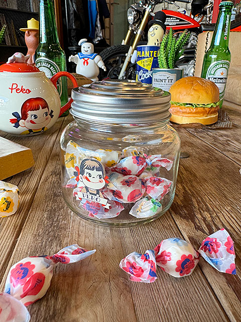 楽天市場】不二家 ペコちゃん レトロ瓶 レトロペコちゃん 375ml