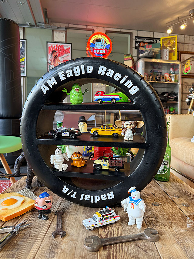 60年代 アメリカ キャビネット ガレージ シェルフ ラック ミニカー