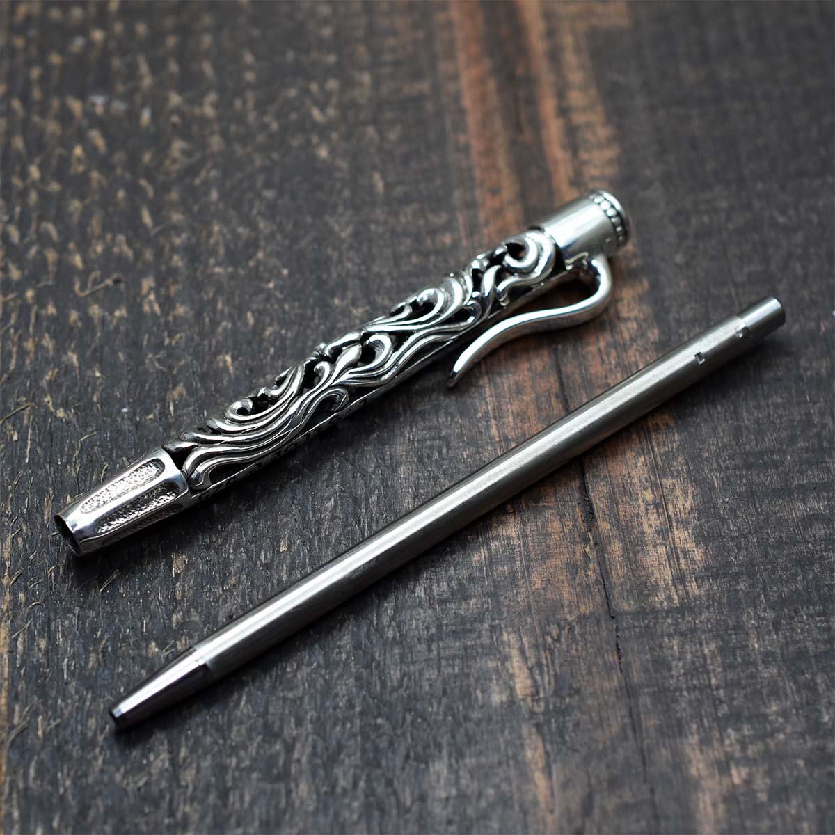 楽天市場】シルバー925製 アラベスク＆リリィー 唐草模様 百合の紋章