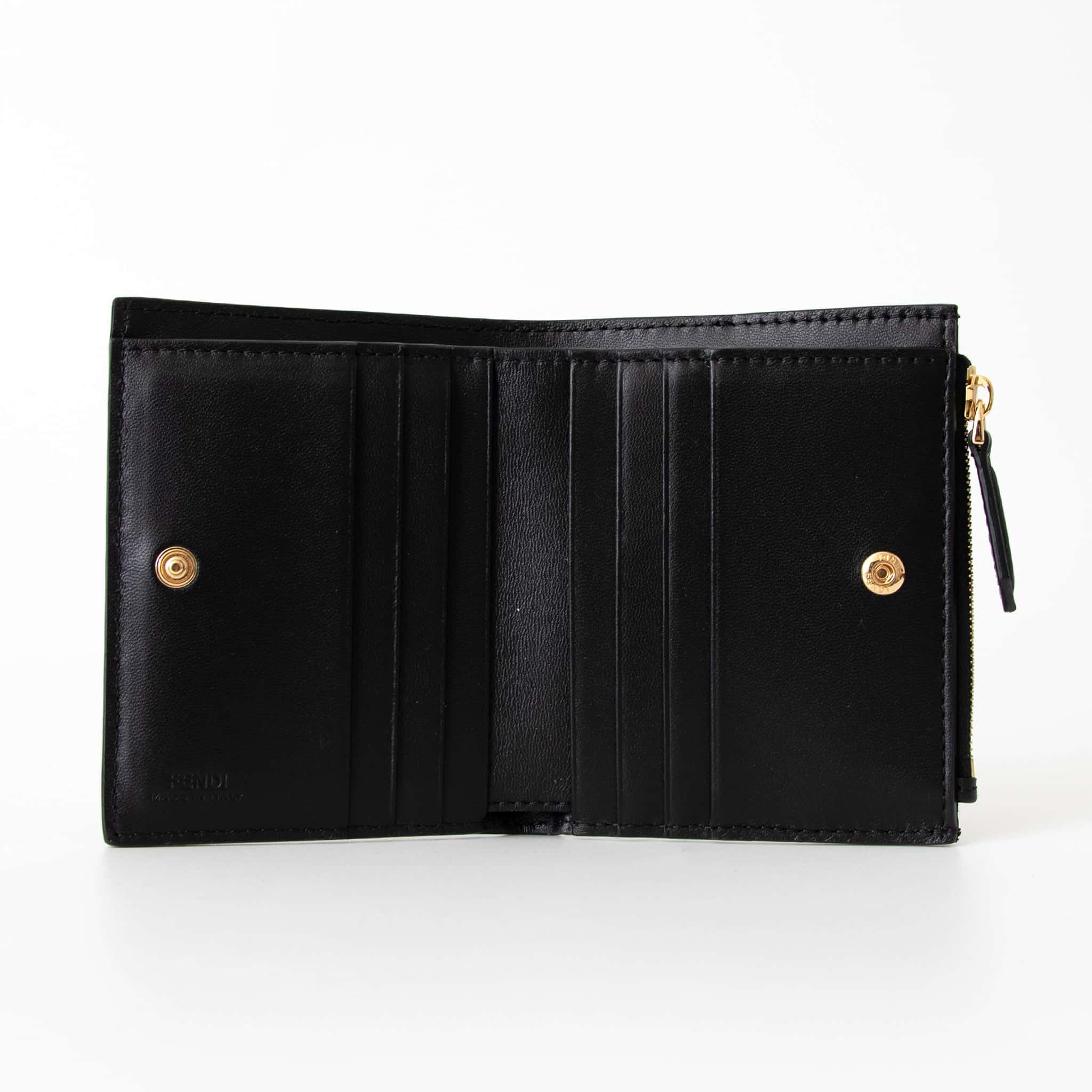 楽天市場】フェンディ FENDI 財布 二つ折り財布 BAGUETTE SLIM