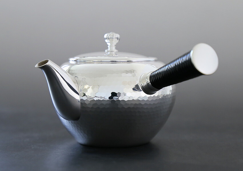 純銀製 金メッキ 霰打出 花蕾摘 横手急須 銀瓶 煎茶道具 純銀製 玉霰