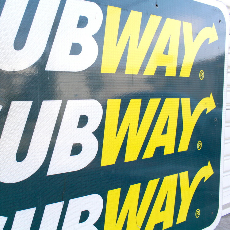 ハイウェイロードサインサブウェイ看板