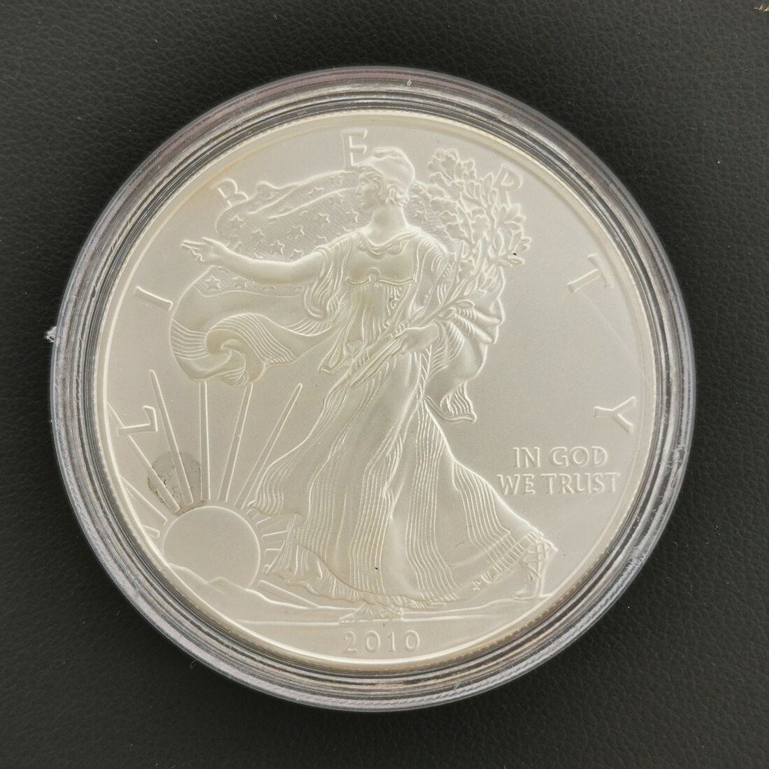 楽天市場】アメリカ 1ドル銀貨 ランダム年 1オンス ウォーキング