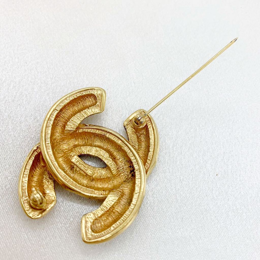 シャネル ココマーク マトラッセ ブローチ 刻印1142 【公式通販】